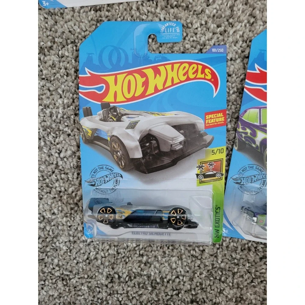 Set of 6 Hot Wheels Assorted Vehicles, Hot Wheels 6-Car Lot Mix